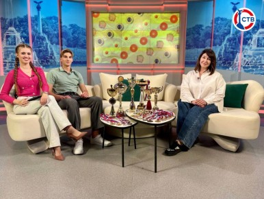 Правильное и полезное утро начинается с зарядки, улыбки себе в отражении зеркала и программы «Доброе утро, Севастополь!», которая уже в эфире