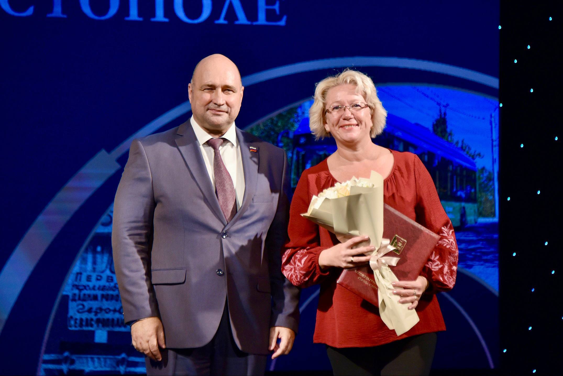 Владимир Немцев: В СЦКИ поздравил трудовой коллектив предприятия «Севэлектроавтотранс им. А.С. Круподёрова» с 75-летием предприятия Владимир Немцев: В СЦКИ поздравил трудовой коллектив предприятия «Севэлектроавтотранс им. А.С. Круподёрова» с 75-летием предприятия