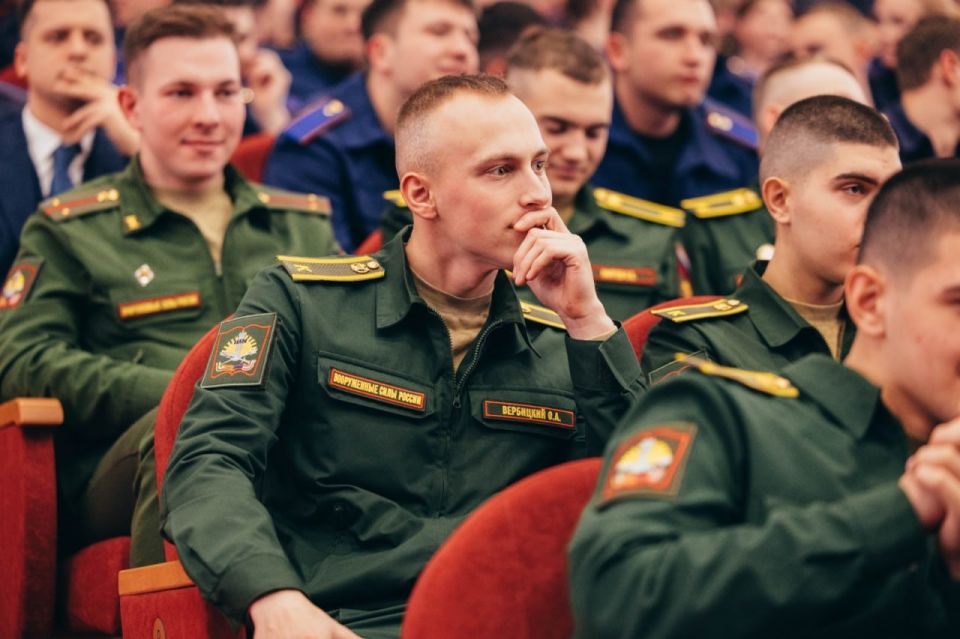 � ������������ �������� ��������� ����� �����������-������������ ��������� �������� � ���������