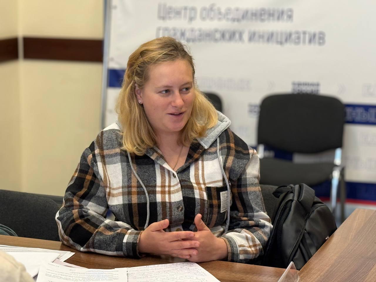 Татьяна Лобач: На площадке Региональной общественной приёмной Председателя партии «Единая Россия» Д.А. Медведева провела плановый приём граждан по вопросам жилищно-коммунального хозяйства. Татьяна Лобач: На площадке Региональной общественной приёмной Председателя партии «Единая Россия» Д.А. Медведева провела плановый приём граждан по вопросам жилищно-коммунального хозяйства.