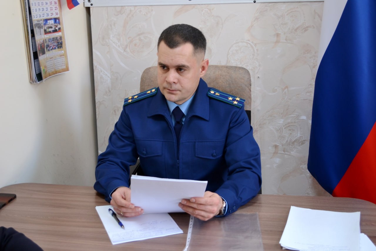 Сегодня, 6 ноября 2025 года, заместитель прокурора города Севастополя Анатолий Абраменко провел выездной прием членов Севастопольской региональной общественной организации «Всероссийское общество слепых» Сегодня, 6 ноября 2025 года, заместитель прокурора города Севастополя Анатолий Абраменко провел выездной прием членов Севастопольской региональной общественной организации «Всероссийское общество слепых»