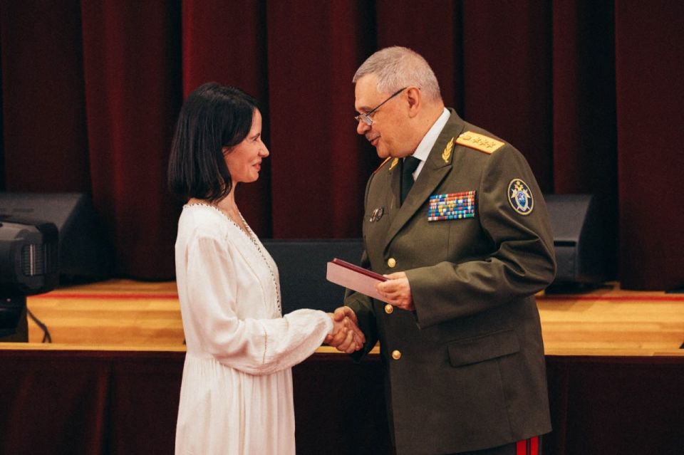 � ������������ �������� ��������� ����� �����������-������������ ��������� �������� � ���������