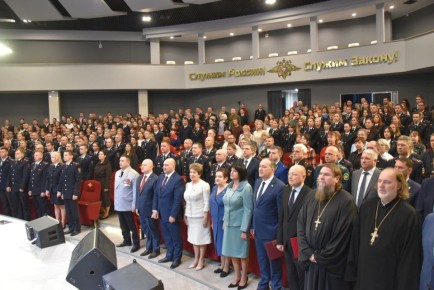 Дмитрий Белик: В преддверии Дня сотрудника органов внутренних дел Российской Федерации в Управлении МВД России по городу Севастополю состоялось торжественное мероприятие