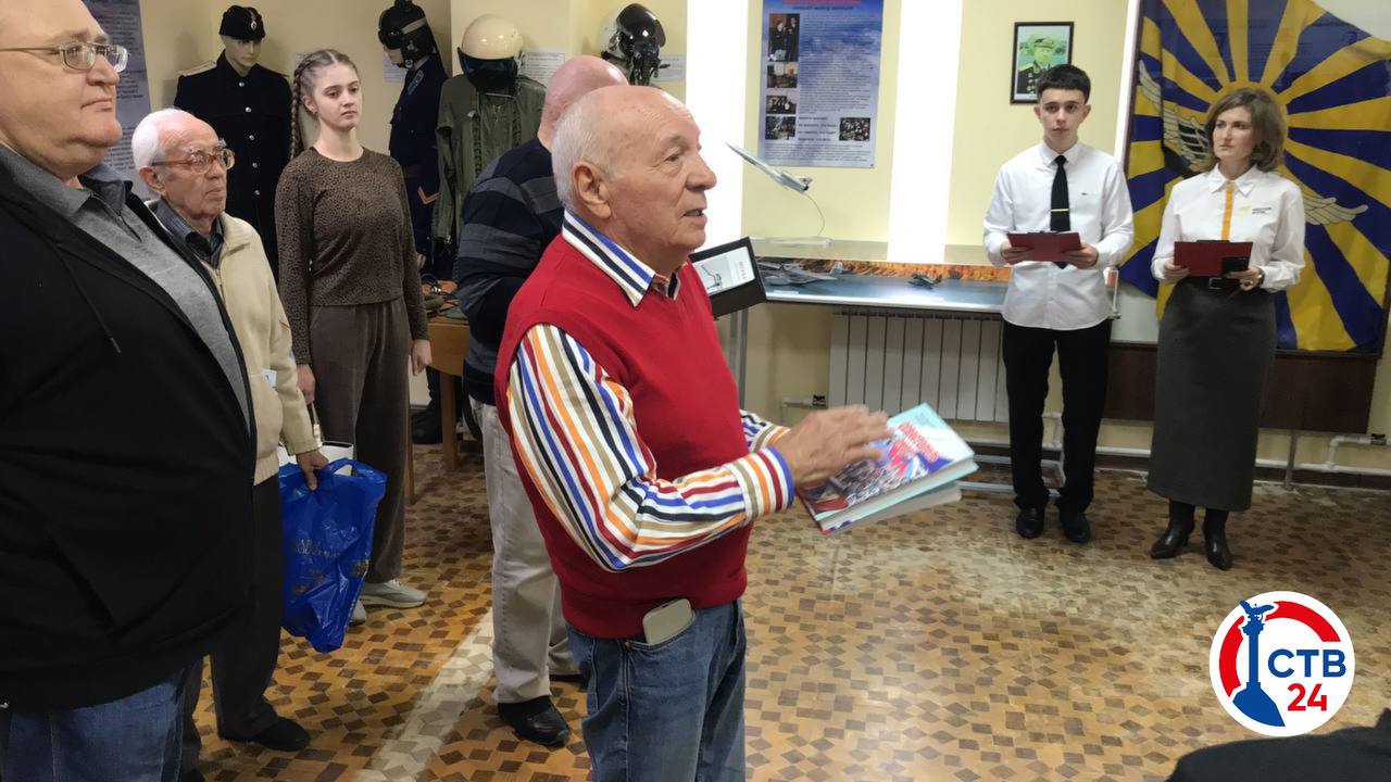 В севастопольской школе №22 открыли обновлённый школьный музей В севастопольской школе №22 открыли обновлённый школьный музей