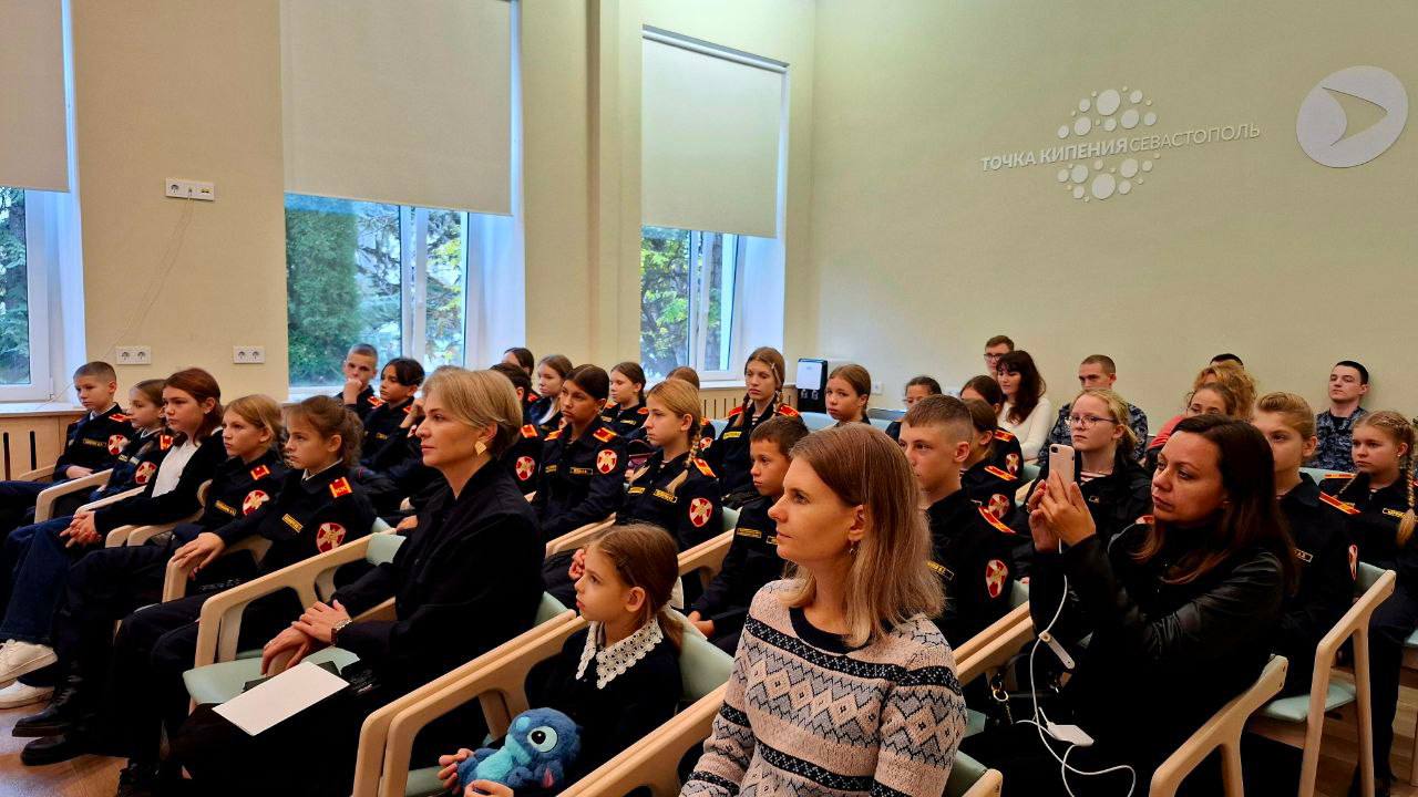 Игорь Михеев: Сегодня в Севастополе прошел памятный вечер, посвященный годовщине легендарного военного парада на Красной площади 1941 года Игорь Михеев: Сегодня в Севастополе прошел памятный вечер, посвященный годовщине легендарного военного парада на Красной площади 1941 года