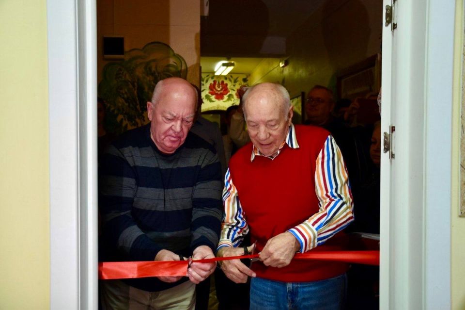   22  ..            ,             ...