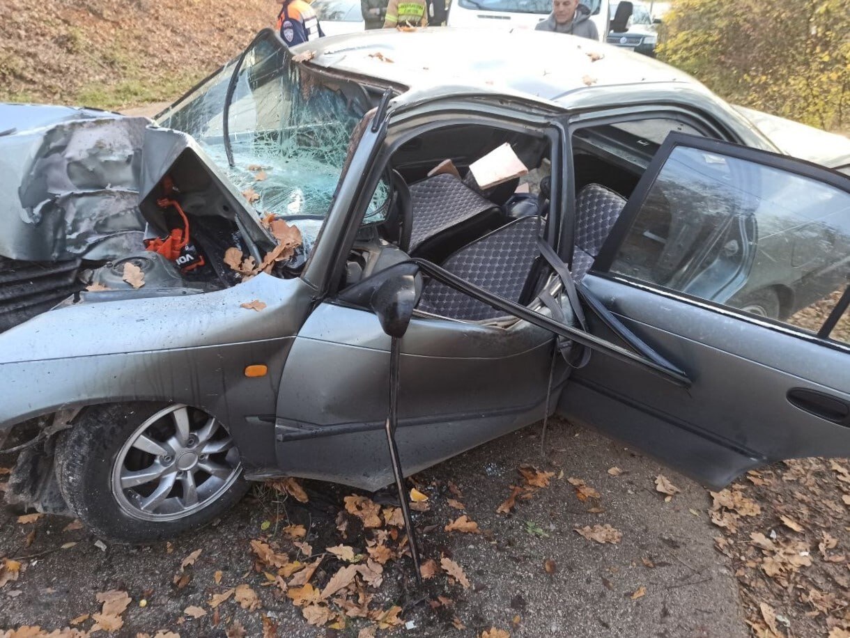 Севастопольские спасатели ликвидировали последствия ДТП у села Широкое Севастопольские спасатели ликвидировали последствия ДТП у села Широкое