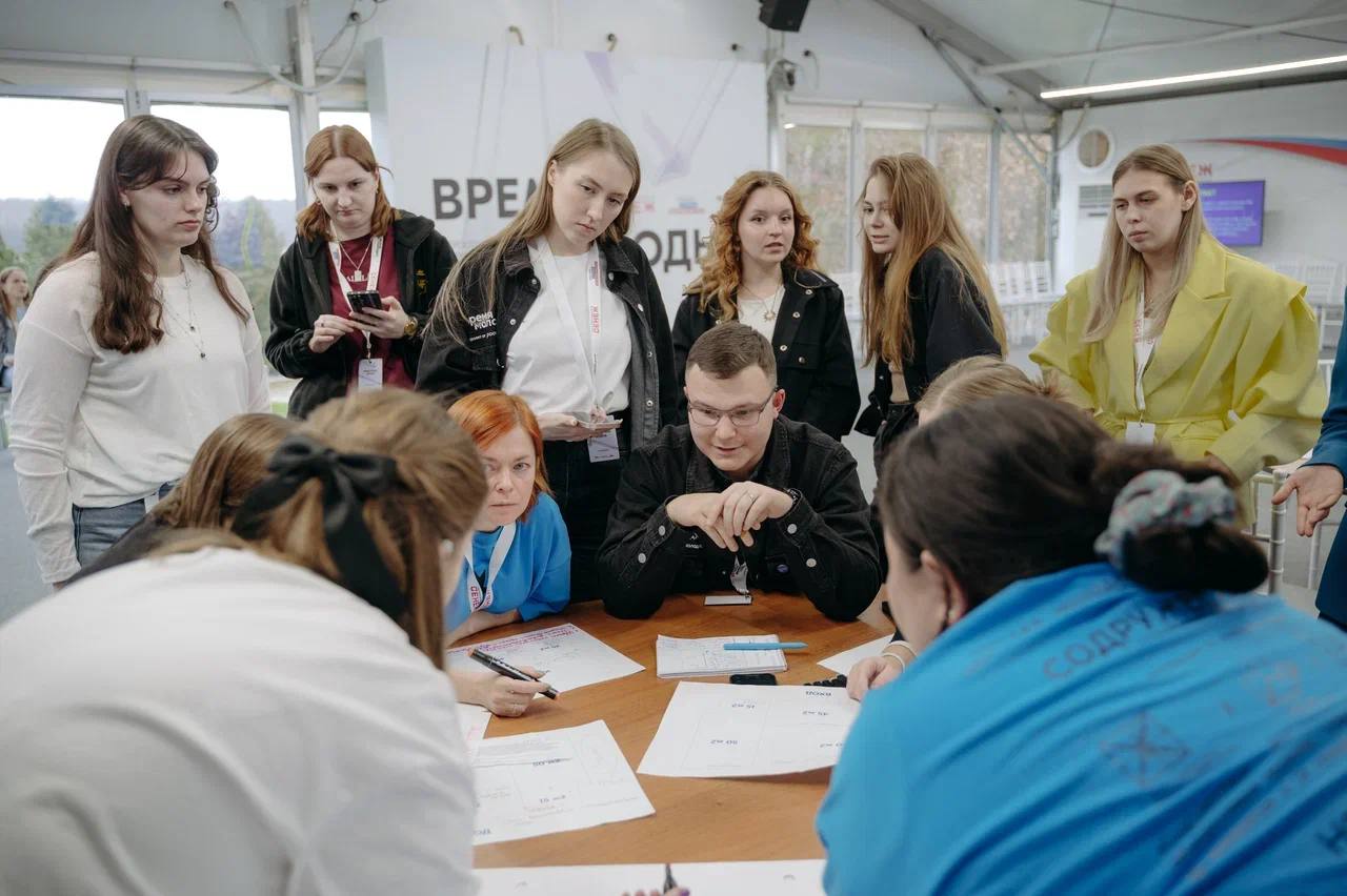 Время молодых!. С 5 по 7 ноября в Мастерской управления «Сенеж» проходил очный финал Всероссийского конкурса профессионального мастерства для специалистов в сфере молодёжной политики Время молодых!. С 5 по 7 ноября в Мастерской управления «Сенеж» проходил очный финал Всероссийского конкурса профессионального мастерства для специалистов в сфере молодёжной политики