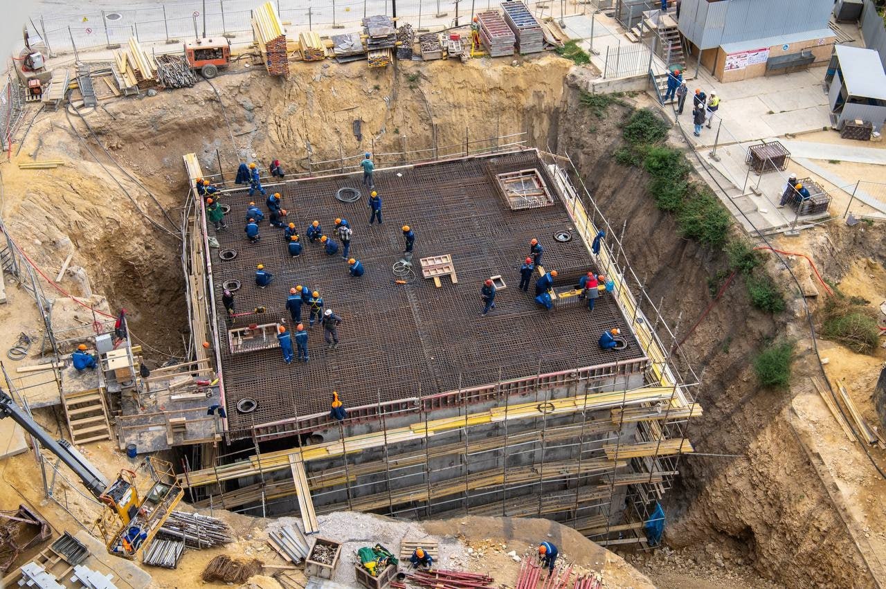 На мысе Хрустальном продолжается строительство объектов культурного кластера На мысе Хрустальном продолжается строительство объектов культурного кластера