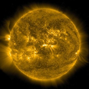 Более 10 вспышек, включая событие высшего балла X, зафиксировали на Солнце за сутки