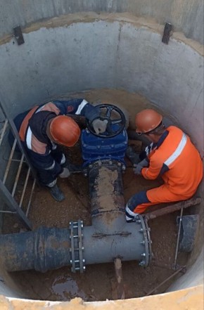 Водоканал: Рабочие моменты. - аварийно-ремонтные работы на ул.Павла Корчагина