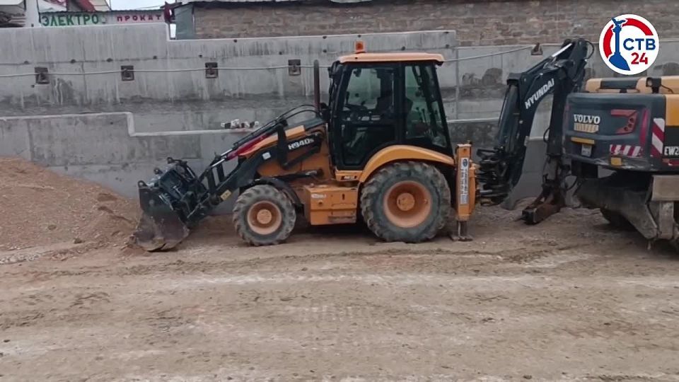 Ремонт подпорных стен на улице Адмирала Октябрьского завершили на 65%