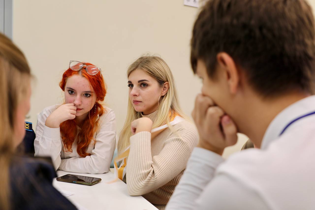 Региональный ресурсный центр Всероссийского проекта «Навигаторы детства» провел интеллектуальную викторину «Подвиг учителей в годы Великой Отечественной войны» Региональный ресурсный центр Всероссийского проекта «Навигаторы детства» провел интеллектуальную викторину «Подвиг учителей в годы Великой Отечественной войны»