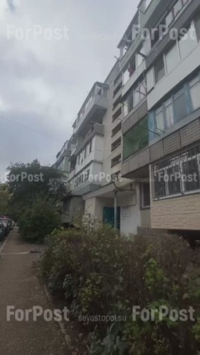 Подписчики сообщают о пожаре в многоквартирном доме на ул. Юмашева, 9