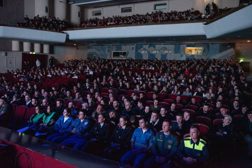 ���������� ���������������� ����������� ������������ ����������� � ������� �����-���� ��� ����� 1000 ������� �