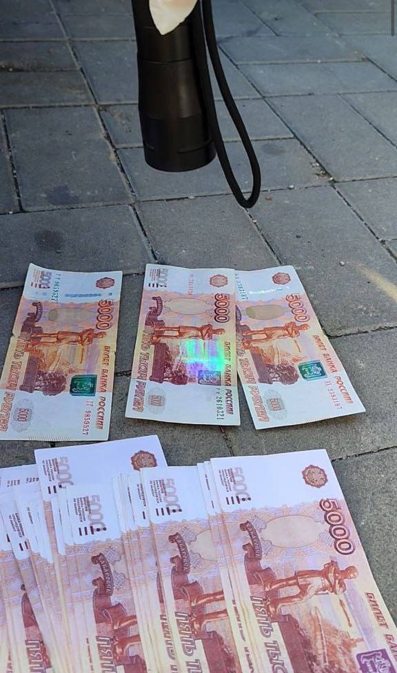 Обещали «освободить» от призыва в армию за деньги: ФСБ задержала крымчан, причастных к мошенничеству в крупном размере Обещали «освободить» от призыва в армию за деньги: ФСБ задержала крымчан, причастных к мошенничеству в крупном размере