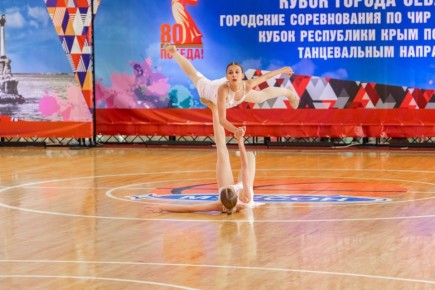 Севастополь объединил более 170 спортсменов на спортивных соревнованиях по чир спорту