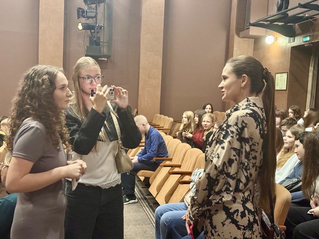 В СевТЮЗе стартовал новый сезон Лаборатории «Арт-перо»! В СевТЮЗе стартовал новый сезон Лаборатории «Арт-перо»!