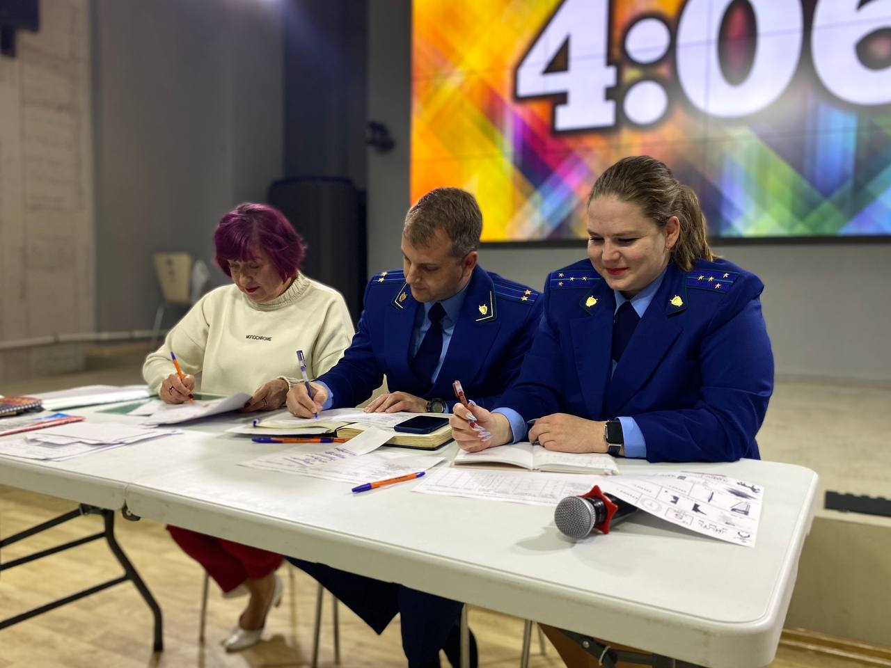 Определены все финалисты конкурса «Правовой брейн-ринг», организованного прокуратурой города Севастополя совместно с ГБОУ «Центр дополнительного образования «Малая академия наук» Определены все финалисты конкурса «Правовой брейн-ринг», организованного прокуратурой города Севастополя совместно с ГБОУ «Центр дополнительного образования «Малая академия наук»