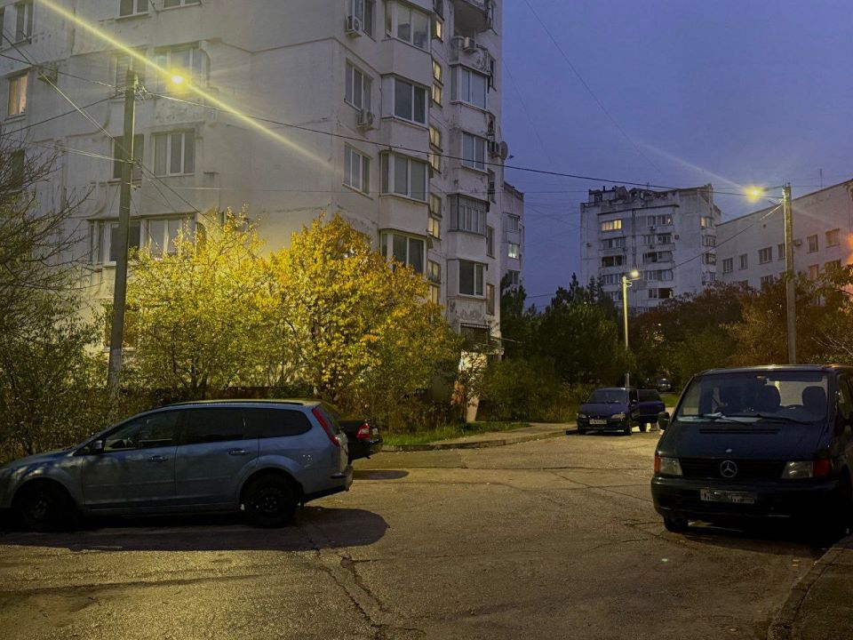 Продолжаются работы по обновлению освещения