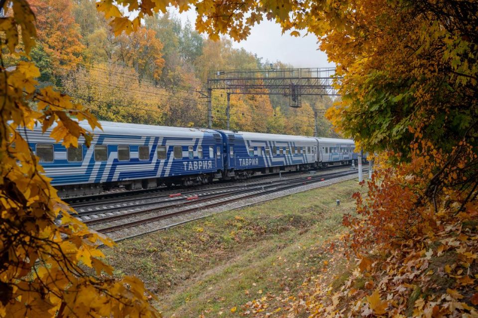 Все поезда «Таврия», задержанные 14 ноября, введены в график, либо прибыли на станции на значения