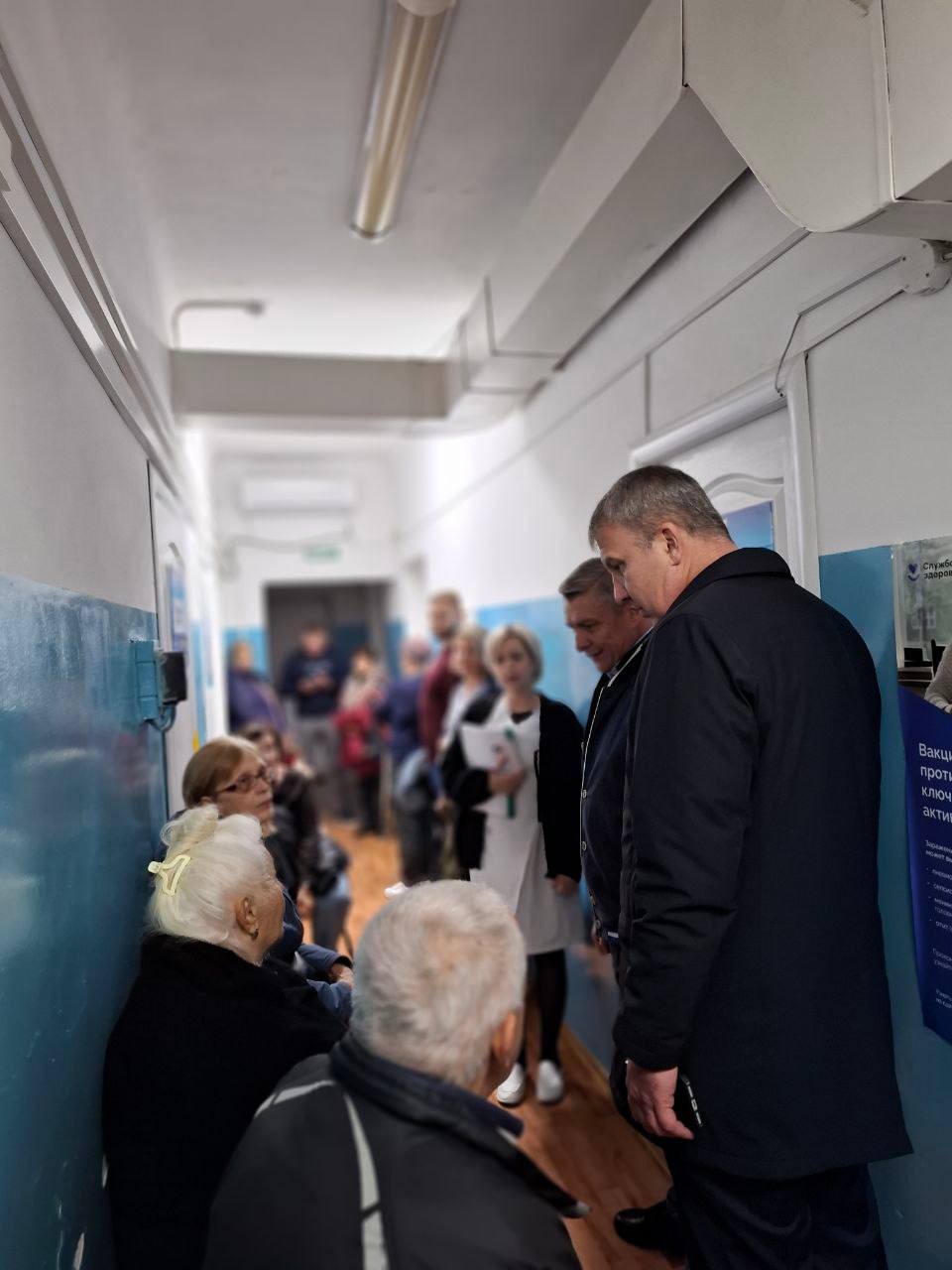 Продолжаю знакомство с коллективами и состоянием медицинских учреждений Продолжаю знакомство с коллективами и состоянием медицинских учреждений