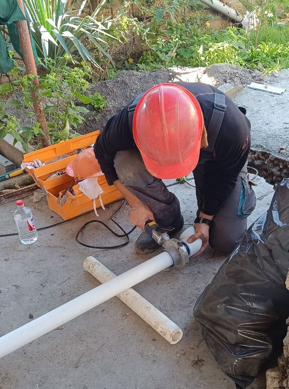 Водоканал: Рабочие моменты. Аварийно-восстановительные работы на сетях водоснабжения Работали на ул.Академической, ул.Федоровской, ул.Костычева, ул.Адмирала Юмашева, ул. Киянченко, ул.Адмирала Владимирского Фото Константина... Водоканал: Рабочие моменты. Аварийно-восстановительные работы на сетях водоснабжения Работали на ул.Академической, ул.Федоровской, ул.Костычева, ул.Адмирала Юмашева, ул. Киянченко, ул.Адмирала Владимирского Фото Константина...