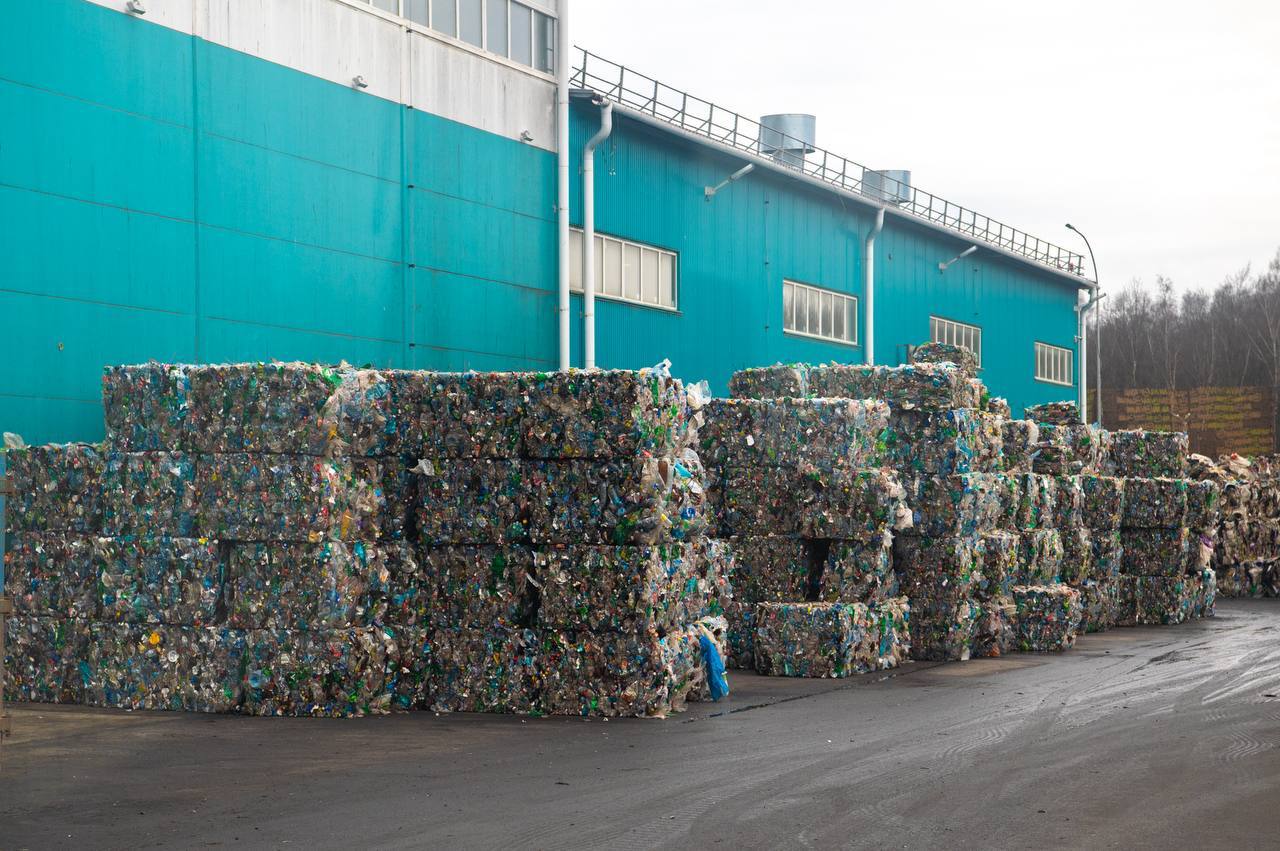 Губернатор Севастополя Михаил Развожаев посетил современный комплекс по переработке отходов «Волхонка» в Санкт-Петербурге Губернатор Севастополя Михаил Развожаев посетил современный комплекс по переработке отходов «Волхонка» в Санкт-Петербурге