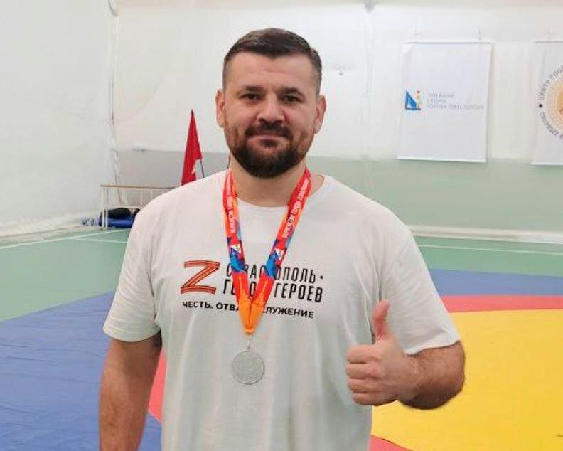 Участник программы "Севастополь - город героев" завоевал серебряную медаль на чемпионате по спортивной борьбе