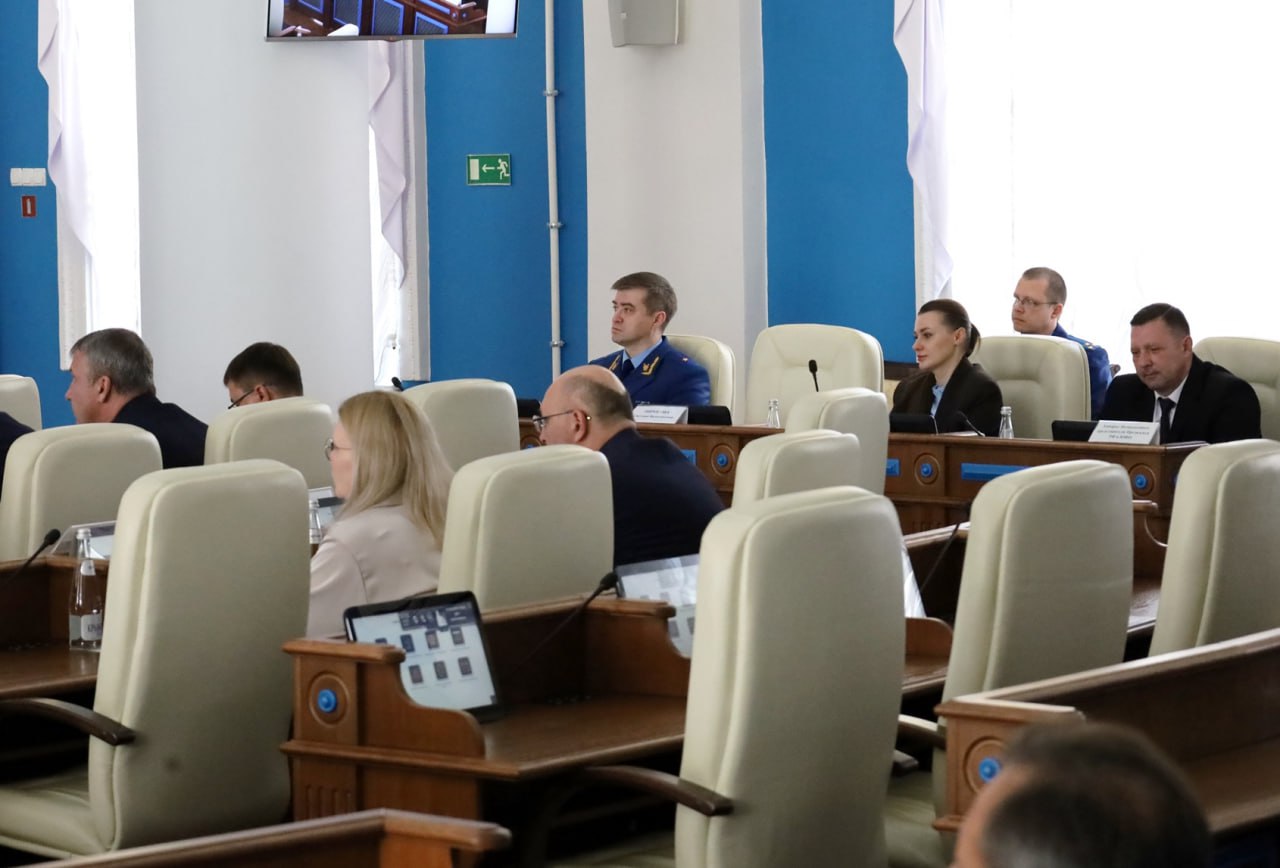 Исполняющий обязанности прокурора города Севастополя Дмитрий Теллин принял участие в рассмотрении бюджета города на 2026 год в Законодательном Собрании Севастополя Исполняющий обязанности прокурора города Севастополя Дмитрий Теллин принял участие в рассмотрении бюджета города на 2026 год в Законодательном Собрании Севастополя