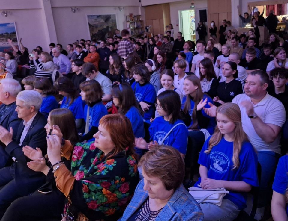 � ��������� ������������ ����� ������� ����� � ����������� ������ � ��������������� ��������