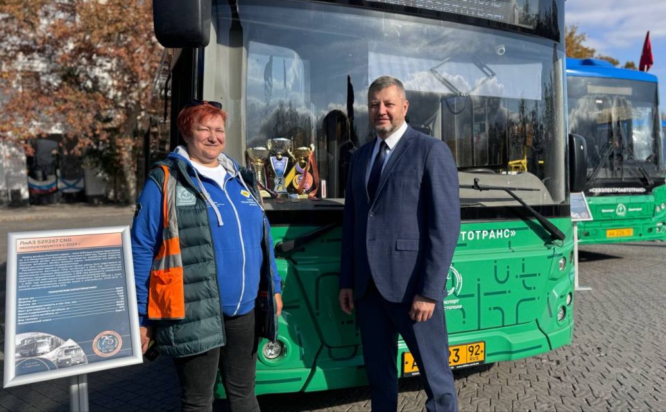 Сегодня свой профессиональный праздник отмечают работники транспортной отрасли! Сегодня свой профессиональный праздник отмечают работники транспортной отрасли!