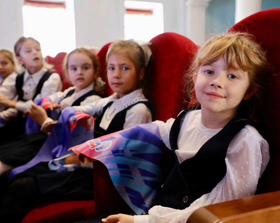 750 севастопольских мальчишек и девчонок пополняли ряды Орлят России 750 севастопольских мальчишек и девчонок пополняли ряды Орлят России