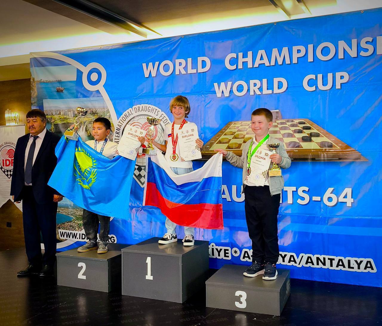 Михаил Развожаев: Севастополец Николай Краснов завоевал россыпь медалей первенства мира по шашкам Михаил Развожаев: Севастополец Николай Краснов завоевал россыпь медалей первенства мира по шашкам