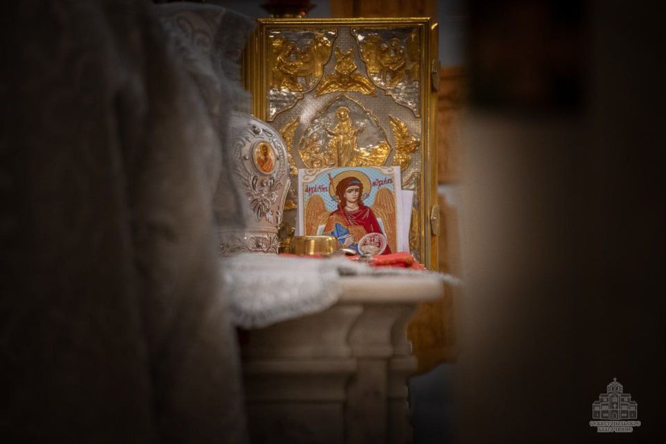 21 ноября православные христиане празднуют Собор Архистратига Божия Михаила и прочих Небесных Сил бесплотных