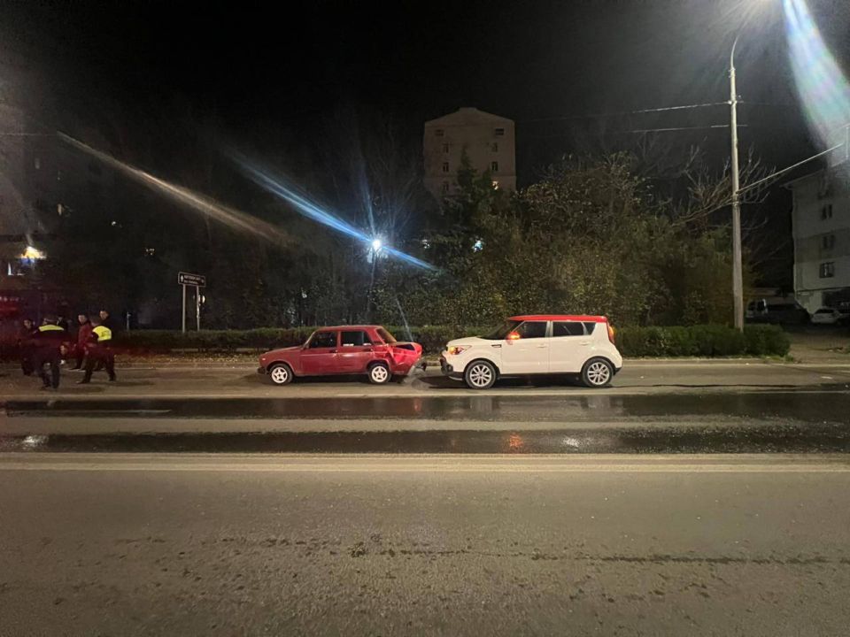 Госавтоинспекция Севастополя проводит проверку по факту ДТП на ул. Олега Кошевого с тремя пострадавшими малолетними детьми и их матерью