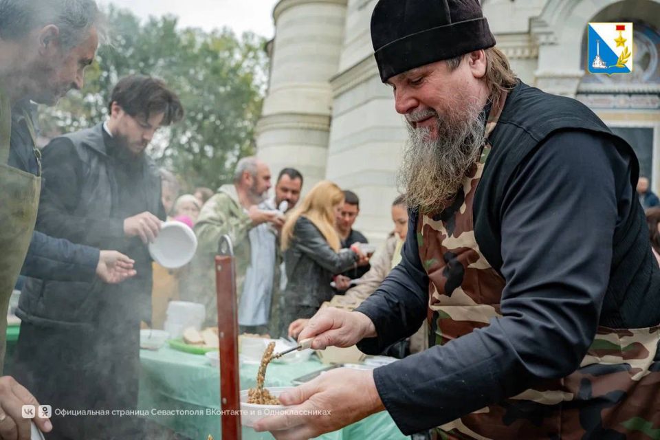 Завтра благотворительная ярмарка