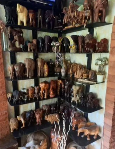 Три самых необычных объявления в городе по версии интернет-редакции "Вести Севастополь" Три самых необычных объявления в городе по версии интернет-редакции "Вести Севастополь"