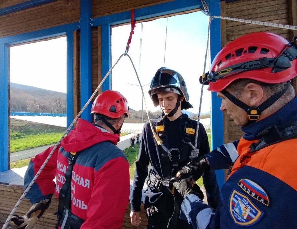 � ������ ������� ������ ����� �� ������������ � �������-������������ ����� �������� ������ ������������ �����