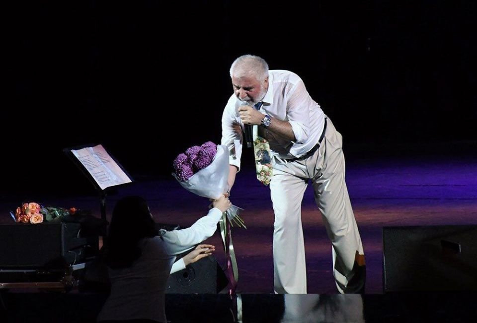 ���� ����������� �������� � ������� ��������� � �����������