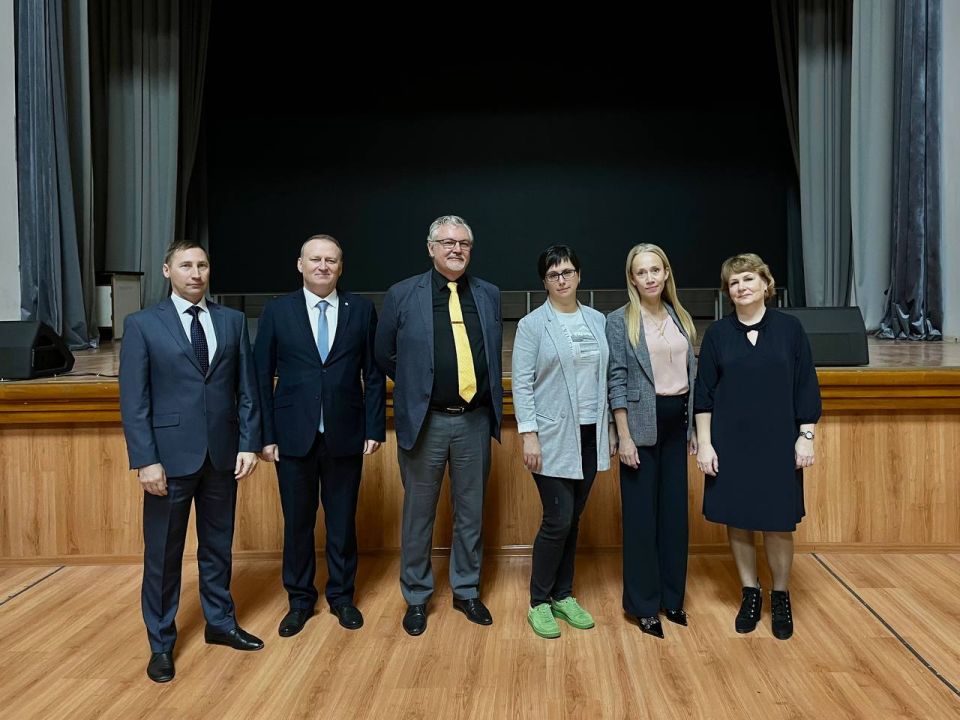 � ��������� ��������������� �������� � ������������������ �� ���� ����� ������ ���� �������� ������ ��� ������� ������������