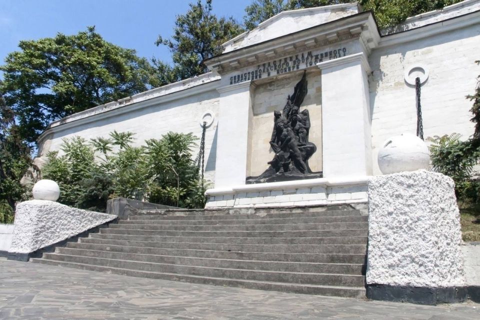 24 ������ 1905 ����, 120 ��� �����, �������� ��������������� ��������� � ���������� ���������� ����������� �������� � ������ �� ����� ������ ������� ���������