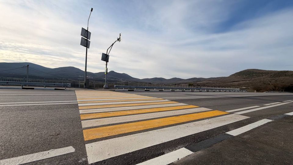 Завершили обустройство остановочных площадок на повороте к селу Резервное Завершили обустройство остановочных площадок на повороте к селу Резервное