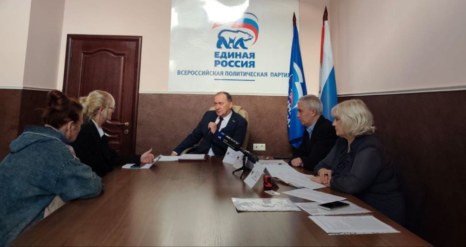 Дмитрий Белик: В рамках региональной недели провел прием граждан Дмитрий Белик: В рамках региональной недели провел прием граждан