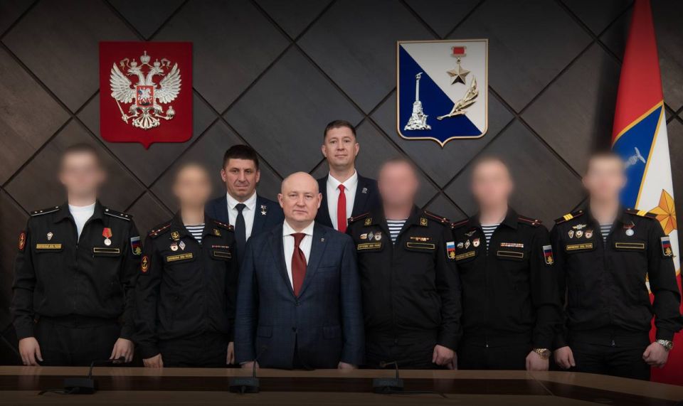 ������ ��������� � �������� 810-� �������: ��� �������� ����, ������� �� ��� � ��� ����� ������ � �����������