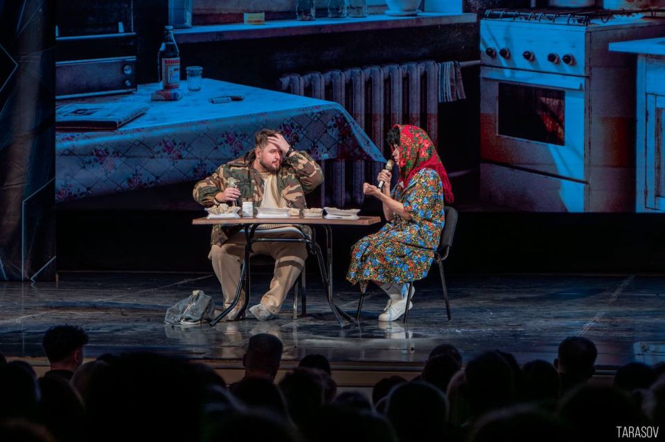 Игорь Михеев: Накануне на сцене Севастопольского центра культуры и искусств прошел Финал Севастопольской официальной лиги КВН – и это было по-настоящему яркое и веселое событие! Игорь Михеев: Накануне на сцене Севастопольского центра культуры и искусств прошел Финал Севастопольской официальной лиги КВН – и это было по-настоящему яркое и веселое событие!