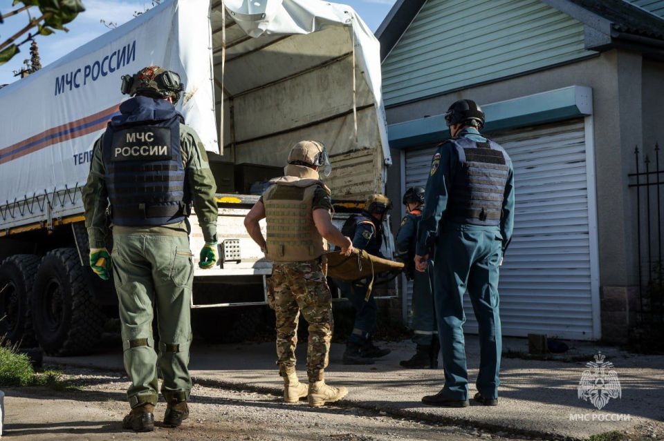 В Севастополе обезвредили авиабомбу времён ВОВ В Севастополе обезвредили авиабомбу времён ВОВ
