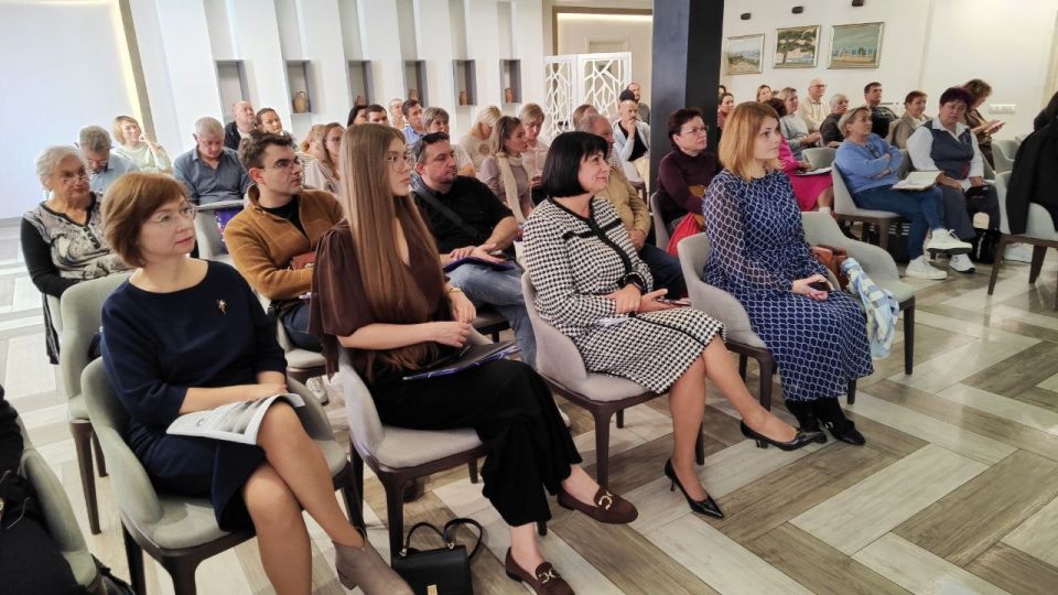 Управление туризма города Севастополя совместно с Союзом гостеприимства и туризма Севастополя провело конференцию «Легализация деятельности гостевых домов города Севастополя», посвящённую эксперименту по предоставлению услуг... Управление туризма города Севастополя совместно с Союзом гостеприимства и туризма Севастополя провело конференцию «Легализация деятельности гостевых домов города Севастополя», посвящённую эксперименту по предоставлению услуг...