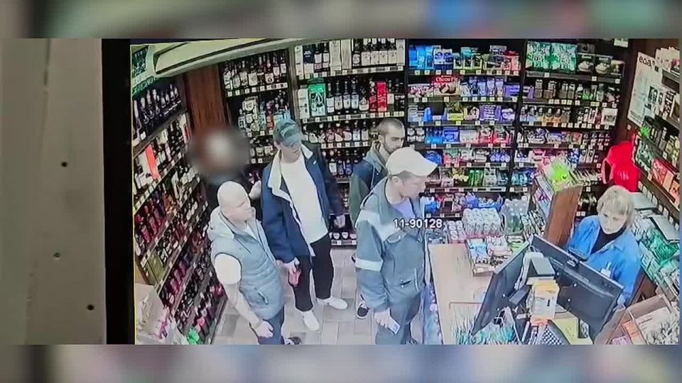 Житель Севастополя предстал перед судом за хищение цветов, табачных изделий и алкоголя из магазинов города