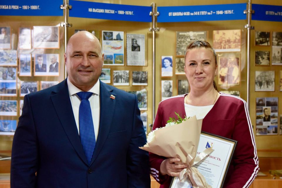 Владимир Немцев: В Севастопольском многопрофильном колледже имени А.В. Геловани поздравил коллектив с 110-летием со дня рождения выдающегося военачальника и государственного деятеля Владимир Немцев: В Севастопольском многопрофильном колледже имени А.В. Геловани поздравил коллектив с 110-летием со дня рождения выдающегося военачальника и государственного деятеля